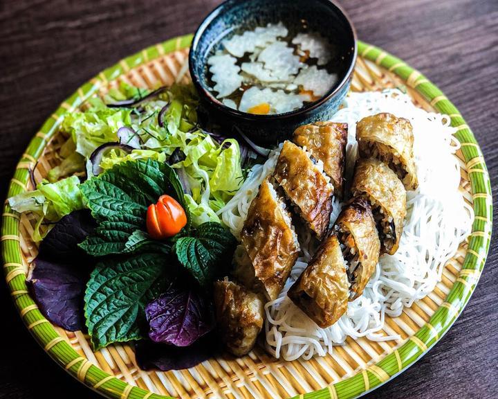 Vũ - Vietnamese Cuisine & Café