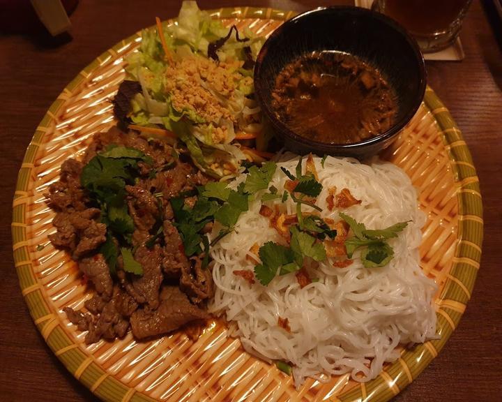 Vũ - Vietnamese Cuisine & Café